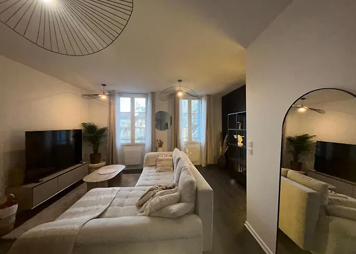 Downtown High Standing Duplex - 